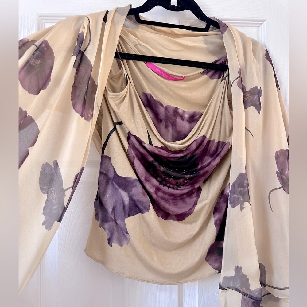 Emanuel Ungaro Viscose Blouse and Shawl. 36 - Picture 3 of 7